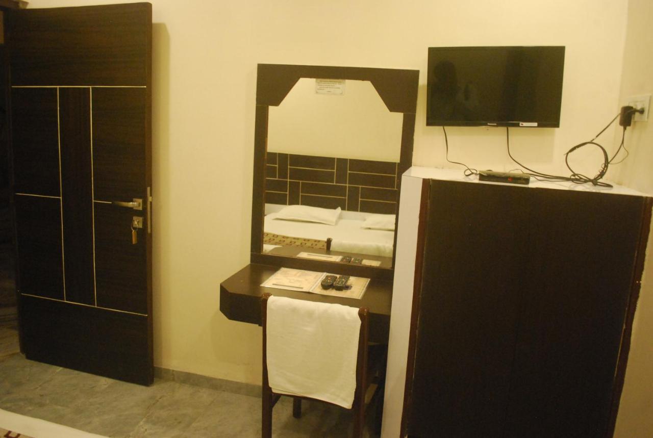 Hotel New Sunder Индаур Экстерьер фото